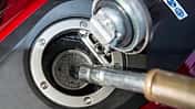 verbrenner, benzin, tank, tankstelle Tankstelle - Benzin tanken.