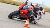 Schraeglagen-ABS-Systeme Test Kurven-ABS