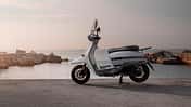 Große Motorroller Lambretta V200 Special