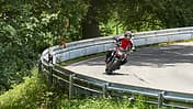 Unterfahrschutz Sicherheit Leitplanken Motorradunfall