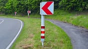 Kurvenleittafeln Sicherheit Motorradunfall