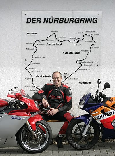 Ein Ring - zwei Welten