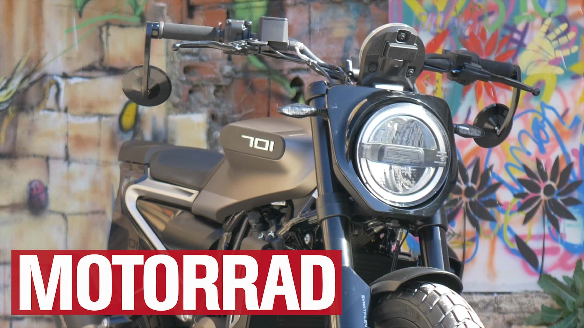 Husqvarna Svartpilen 701 Style, Video, Standbild Husqvarna Svartpilen 701 Style.