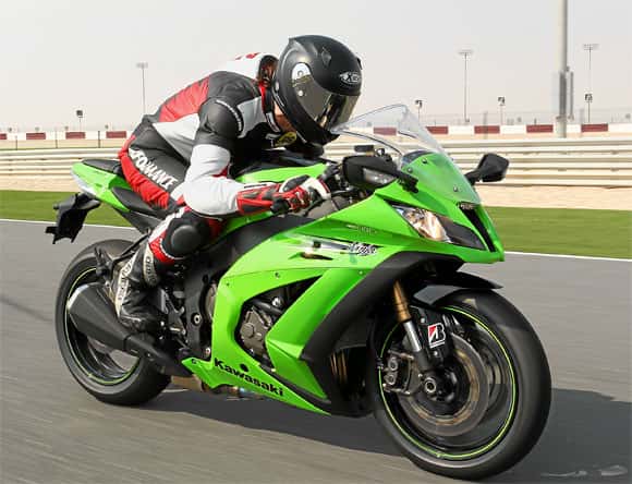RKENMERI＊ Premiere: Kawasaki Ninja ZX-10R