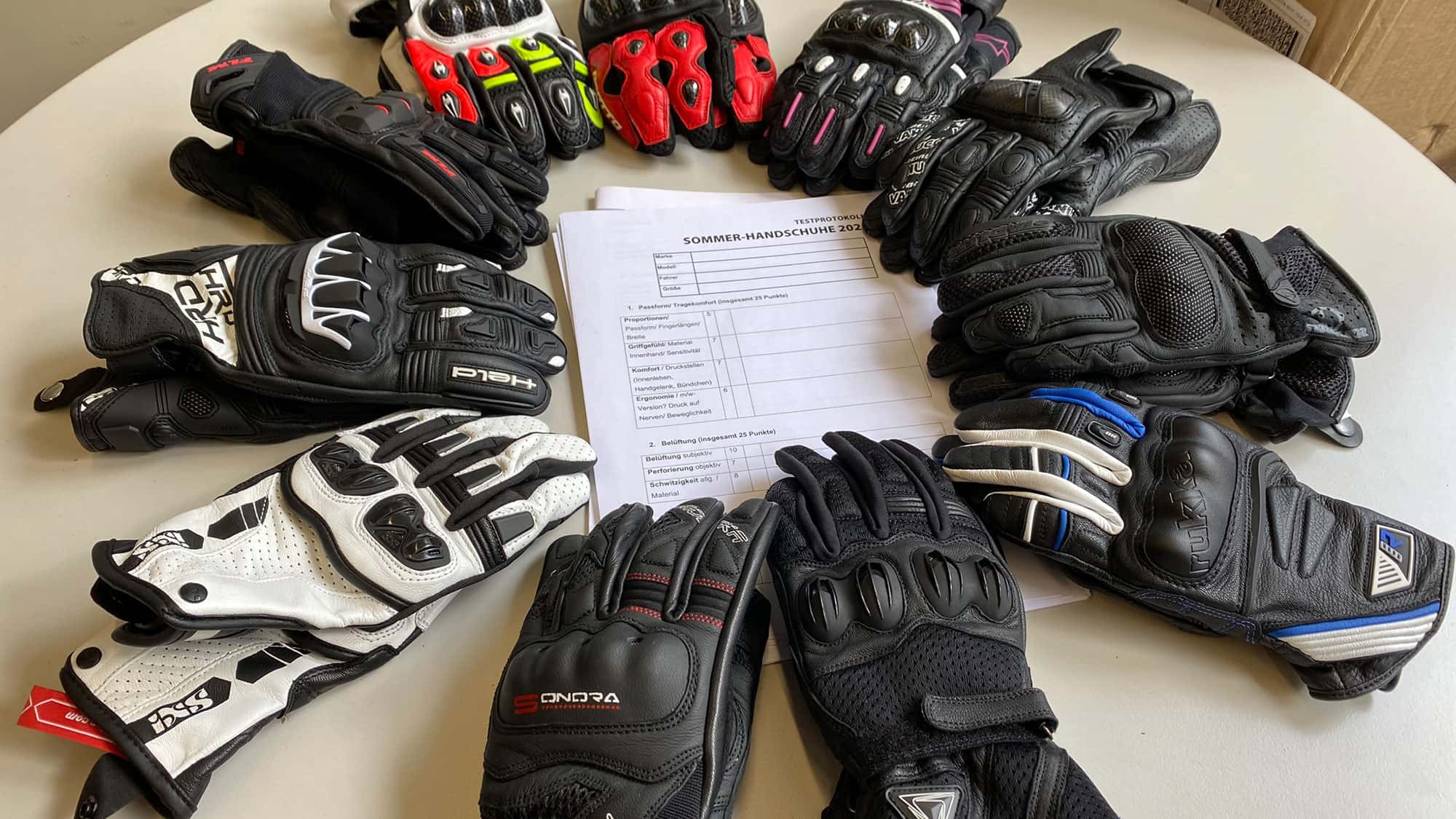 Sommerhandschuhe fr Motorradfahrer im Test